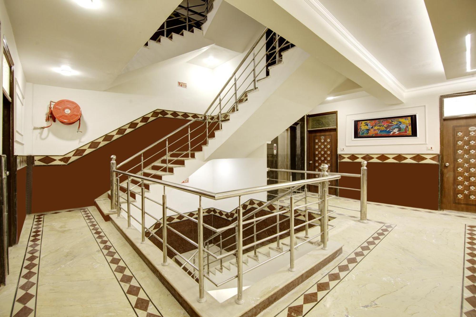 Hotel Star Villa - Front Of New Delhi Railway Station & 5 Minute From Connaught Place Exterior foto